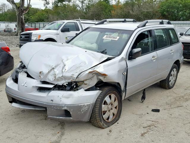 JA4LX31G13U116921 - 2003 MITSUBISHI OUTLANDER SILVER photo 2