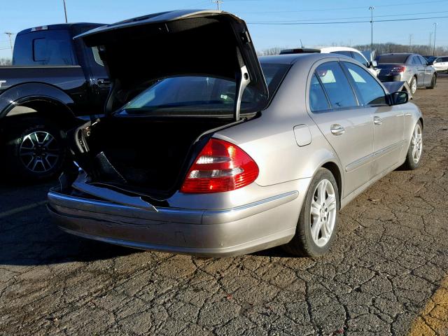 WDBUF83JX5X183777 - 2005 MERCEDES-BENZ E 500 4MAT GRAY photo 4