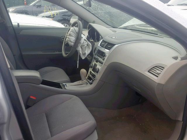 1G1ZA5EB9AF113190 - 2010 CHEVROLET MALIBU LS 银色 照片 5