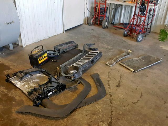 ZACCJAAB0HPF37358 - 2017 JEEP RENEGADE S 灰色 照片 9