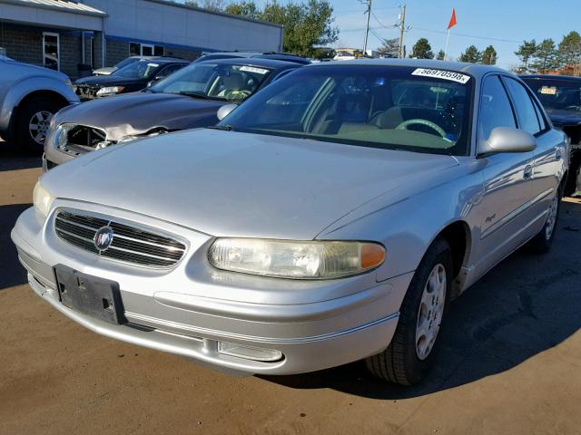 2G4WB52K0Y1273094 - 2000 BUICK REGAL LS SILVER photo 2