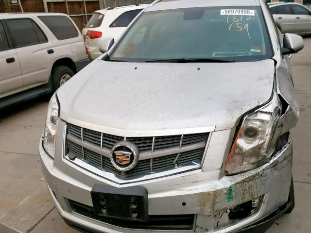 3GYFNDEY5BS587514 - 2011 CADILLAC SRX LUXURY SILVER photo 9