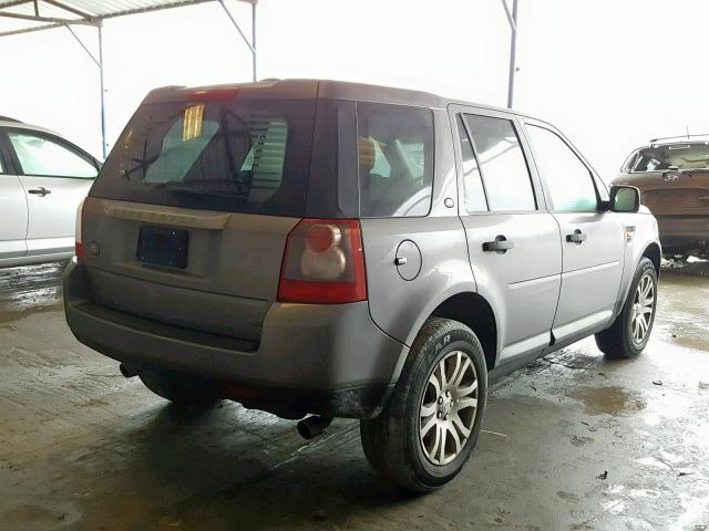 SALFS24N58H031546 - 2008 LAND ROVER LR2 SE TEC GRAY photo 4