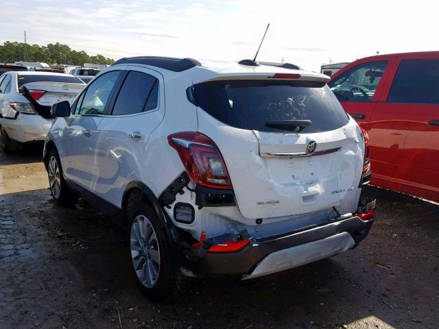 KL4CJASBXJB626170 - 2018 BUICK ENCORE PRE WHITE photo 3