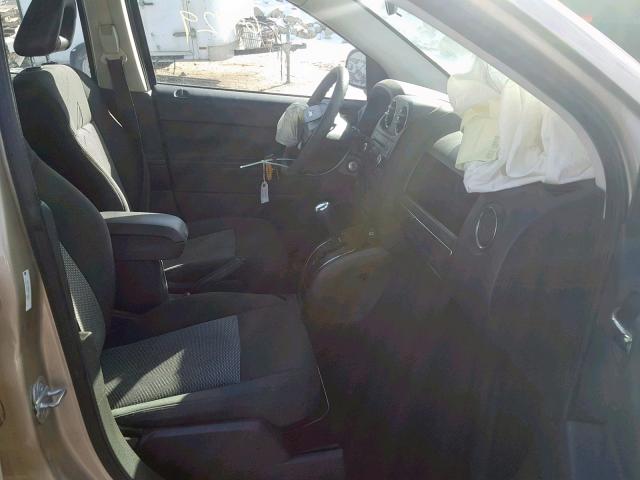 1J4FT47B59D134051 - 2009 JEEP COMPASS SP GOLD photo 5