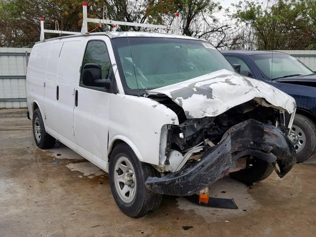 1GCEG15XX61207883 - 2006 CHEVROLET EXPRESS G1 WHITE photo 1