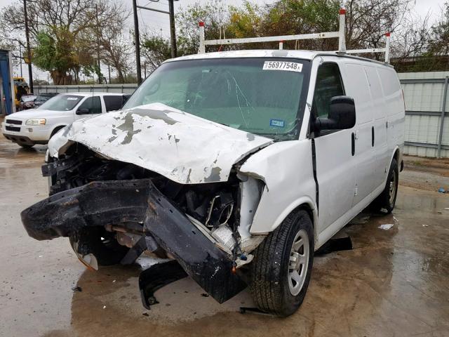 1GCEG15XX61207883 - 2006 CHEVROLET EXPRESS G1 WHITE photo 2