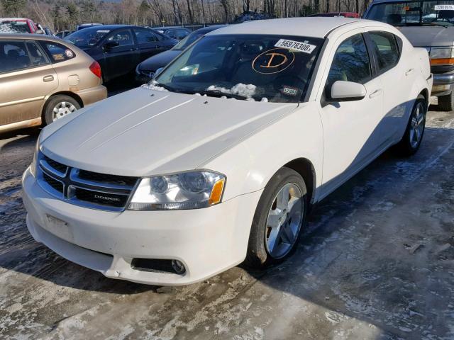 1B3BD2FG8BN524212 - 2011 DODGE AVENGER LU WHITE photo 2