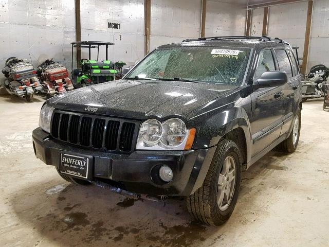 1J8GR48K67C585881 - 2007 JEEP GRAND CHER BLACK photo 2