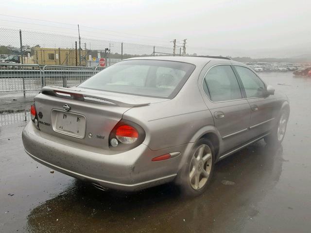 JN1CA31D01T617446 - 2001 NISSAN MAXIMA GXE SILVER photo 4