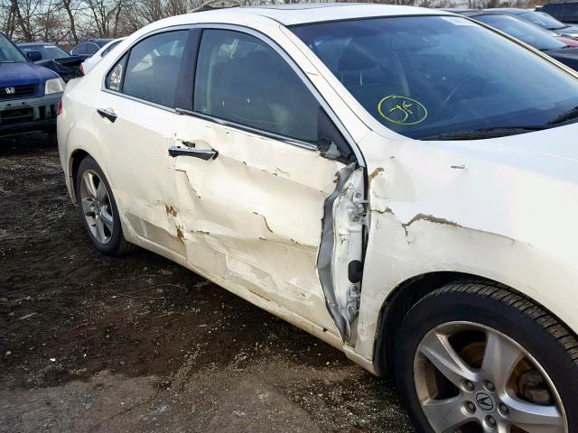 JH4CU2F69AC030802 - 2010 ACURA TSX WHITE photo 9