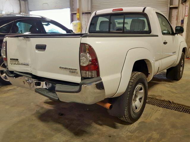 5TENX62N89Z645490 - 2009 TOYOTA TACOMA PRE WHITE photo 4