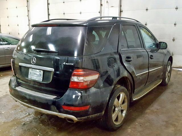 4JGBB86E89A530529 - 2009 MERCEDES-BENZ ML 350 BLACK photo 4