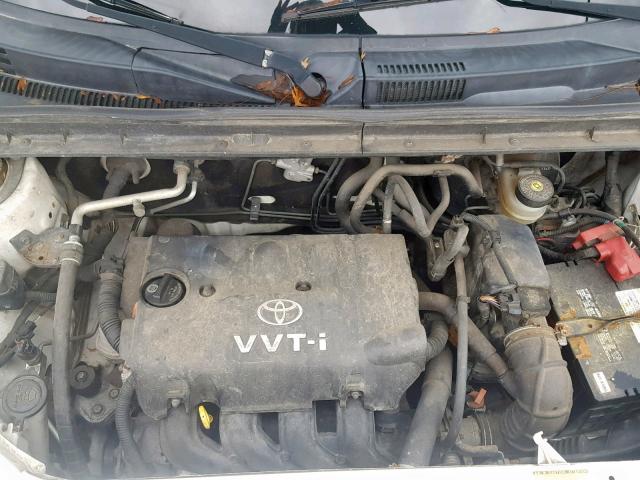 JTLKT324964112769 - 2006 TOYOTA SCION XB Ақ фото 7