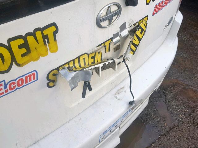 JTLKT324964112769 - 2006 TOYOTA SCION XB Ақ фото 9