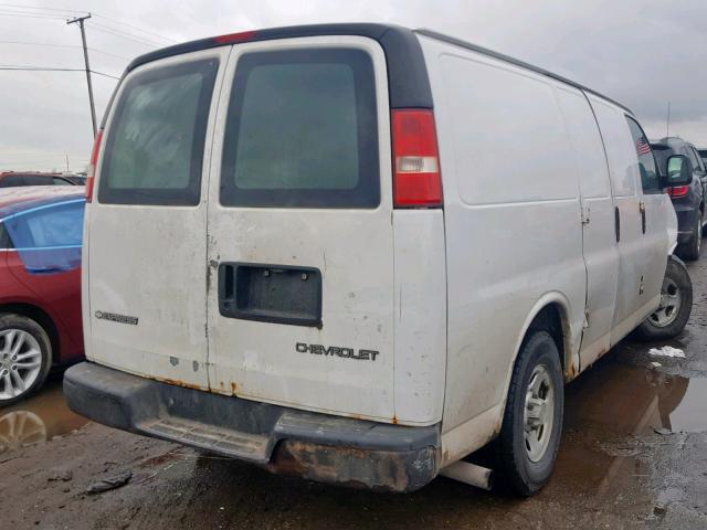 1GCFG15X061265117 - 2006 CHEVROLET EXPRESS G1 WHITE photo 4