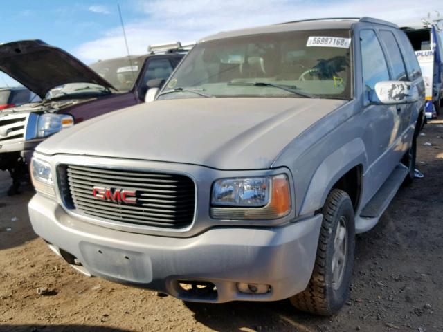 1GKEK63R8YR171121 - 2000 GMC DENALI SILVER photo 2