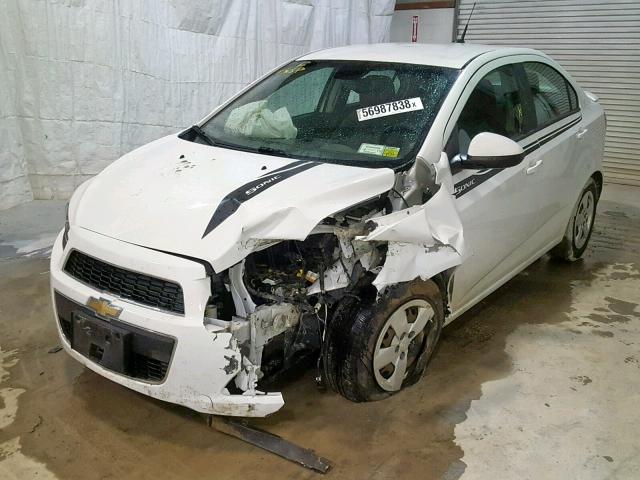 1G1JA5SG4D4126104 - 2013 CHEVROLET SONIC LS 白色 照片 2