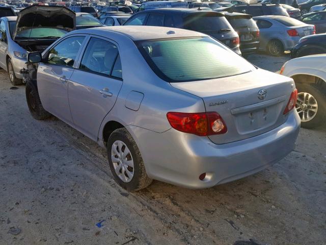 1NXBU40E59Z046196 - 2009 TOYOTA COROLLA BA SILVER photo 3