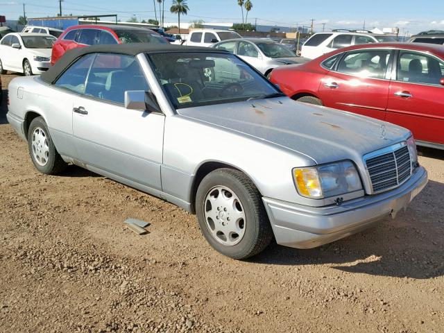 WDBEA66E9SC282504 - 1995 MERCEDES-BENZ E 320 SILVER photo 1