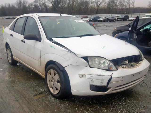 1FAFP34N46W171889 - 2006 FORD FOCUS ZX4 WHITE photo 1