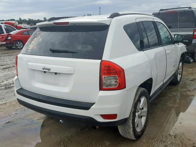 1C4NJCBA2CD632568 - 2012 JEEP COMPASS SP თეთრი ფოტო 4