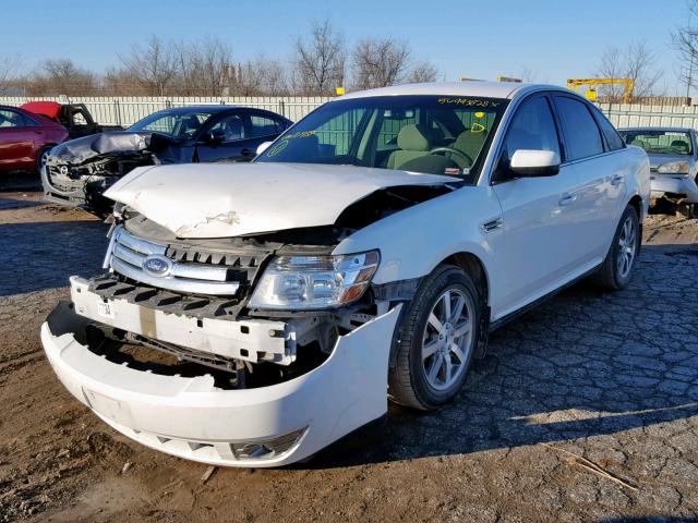 1FAHP24W68G187939 - 2008 FORD TAURUS SEL WHITE photo 2