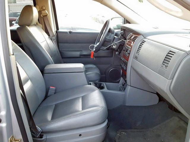 1D4HB48D44F119199 - 2004 DODGE DURANGO SL SILVER photo 5