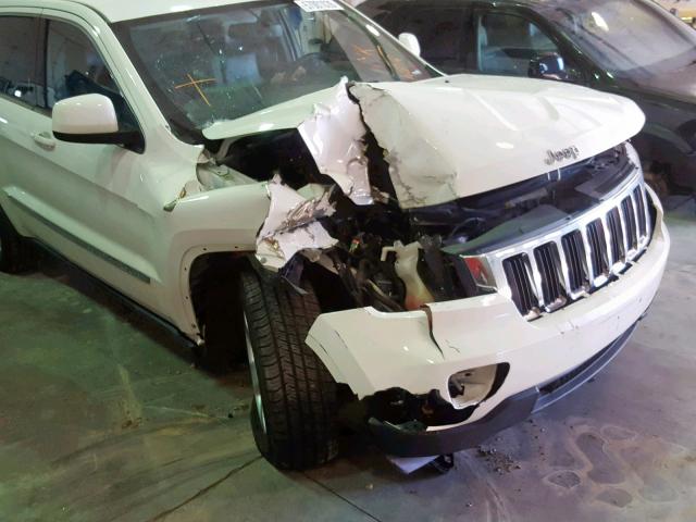 1J4RR4GG1BC641662 - 2011 JEEP GRAND CHER WHITE photo 9