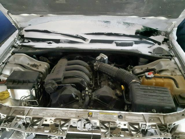 2D4FV47T17H614454 - 2007 DODGE MAGNUM SE SILVER photo 7