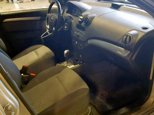 KL1TD6DE5AB084694 - 2010 CHEVROLET AVEO LS SILVER photo 5