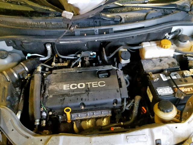 KL1TD6DE5AB084694 - 2010 CHEVROLET AVEO LS SILVER photo 7