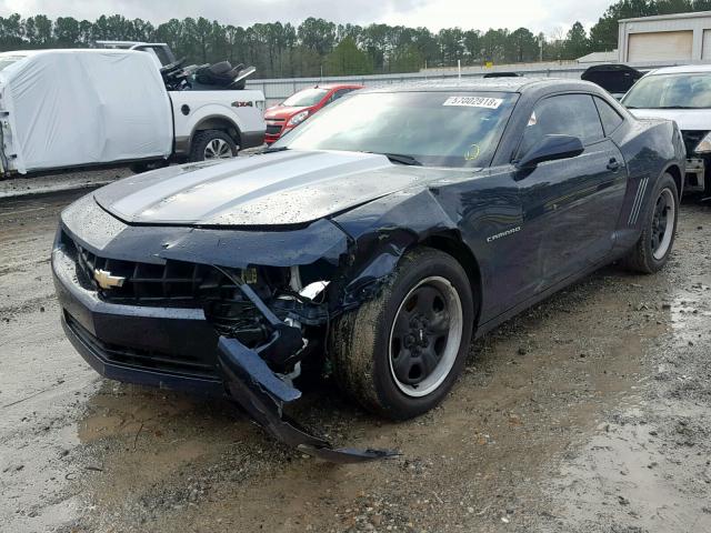 2G1FA1E36D9130935 - 2013 CHEVROLET CAMARO LS BLUE photo 2