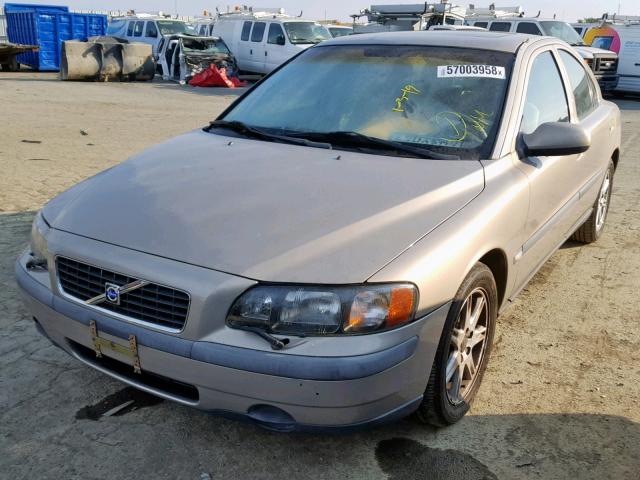 YV1RS58D822132141 - 2002 VOLVO S60 2.4T BEIGE photo 2