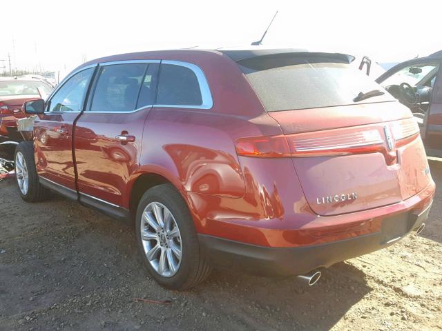 2LMHJ5FK3JBL00962 - 2018 LINCOLN MKT RED photo 3