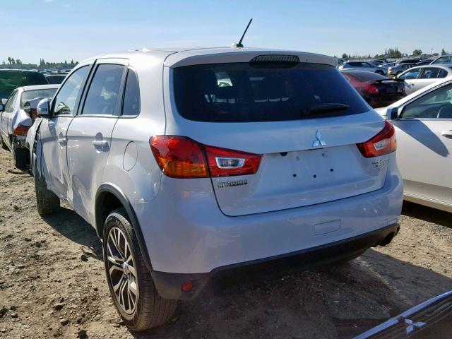 JA4AP3AW2GZ047132 - 2016 MITSUBISHI OUTLANDER WHITE photo 3