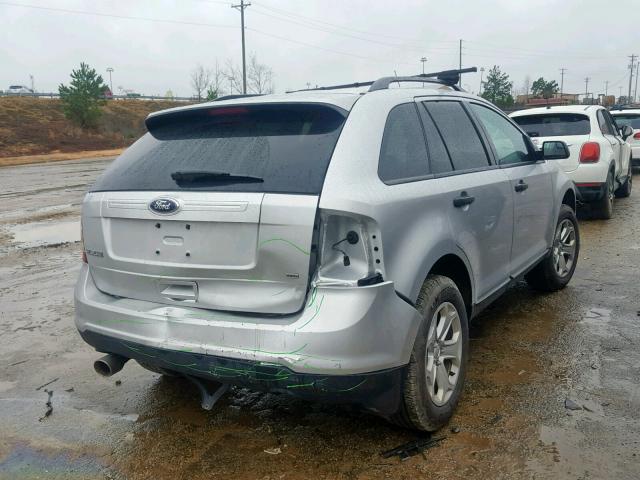 2FMDK4GCXDBA64954 - 2013 FORD EDGE SE SILVER photo 4