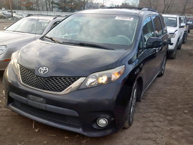 5TDXK3DC2BS112488 - 2011 TOYOTA SIENNA SPO BLACK photo 2