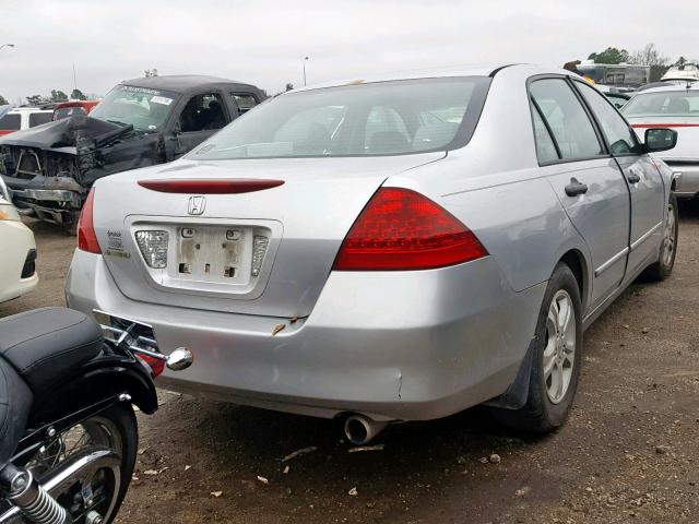 1HGCM56106A085408 - 2006 HONDA ACCORD VAL SILVER photo 4