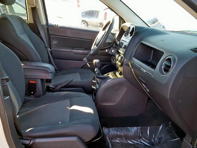 1C4NJCBA1CD662967 - 2012 JEEP COMPASS SP ვერცხლისფერი ფოტო 5