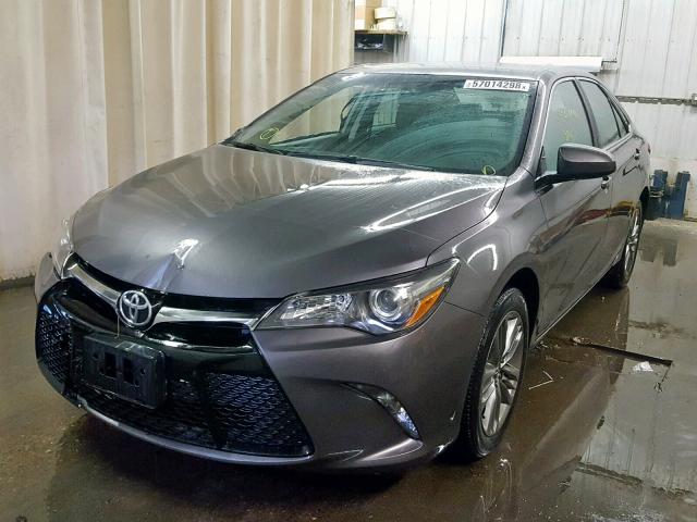 4T1BF1FK1GU227069 - 2016 TOYOTA CAMRY LE GRAY photo 2