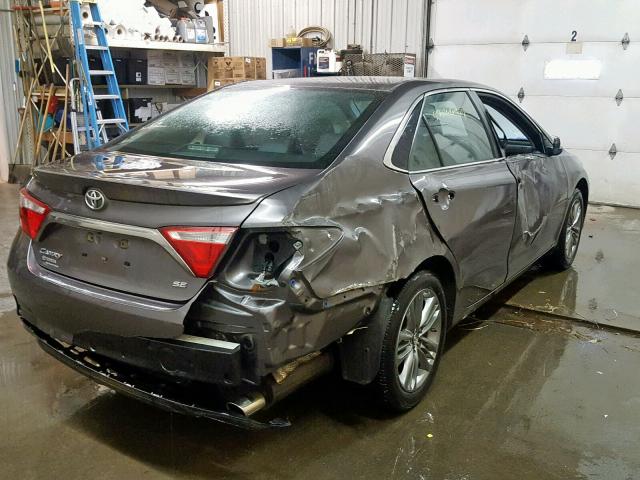 4T1BF1FK1GU227069 - 2016 TOYOTA CAMRY LE GRAY photo 4