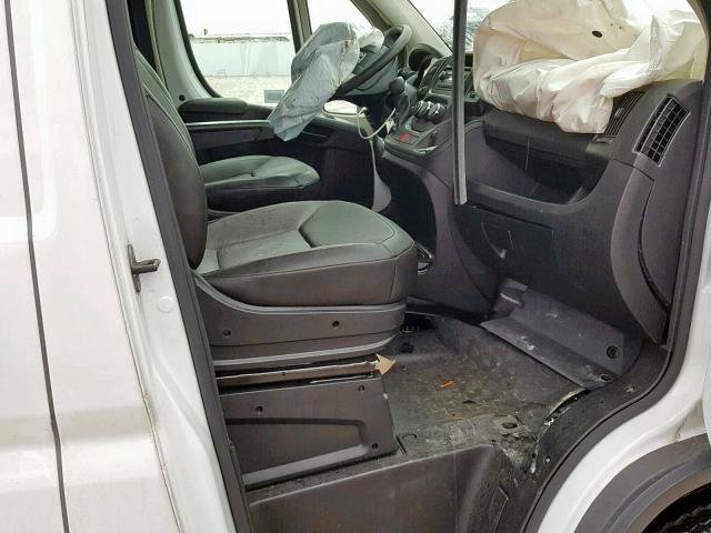 3C6TRVAG7HE508617 - 2017 RAM PROMASTER WHITE photo 5