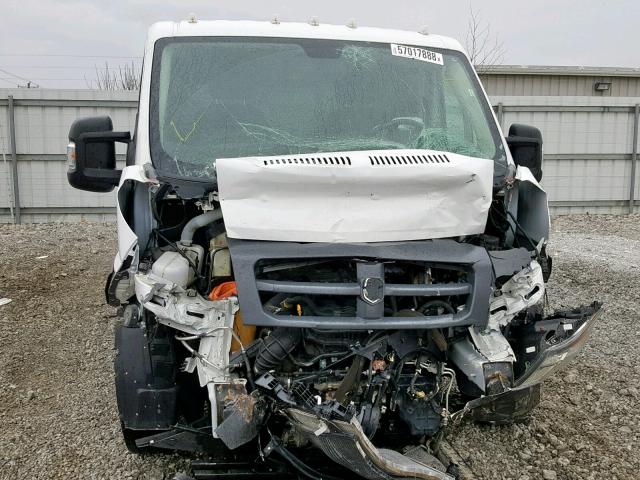 3C6TRVAG7HE508617 - 2017 RAM PROMASTER WHITE photo 9