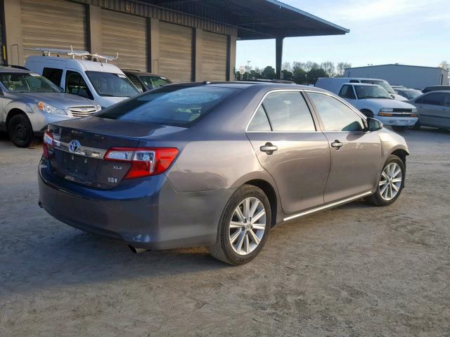 4T1BD1FK0EU117763 - 2014 TOYOTA CAMRY HYBR GRAY photo 4