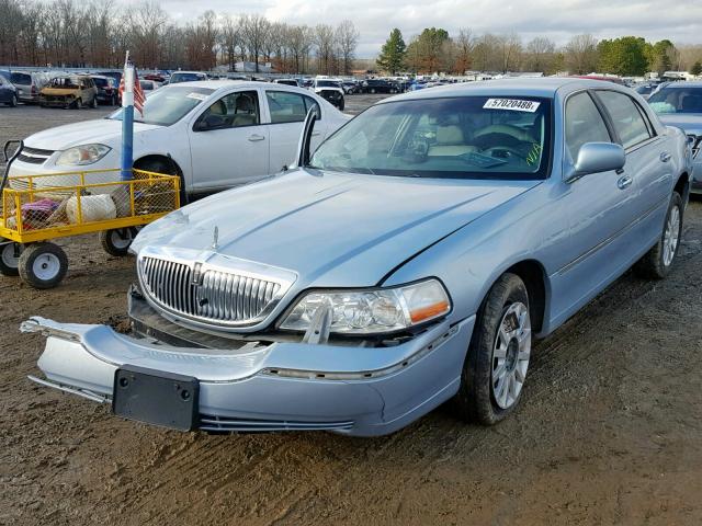 1LNHM81V16Y627036 - 2006 LINCOLN TOWN CAR S BLUE photo 2