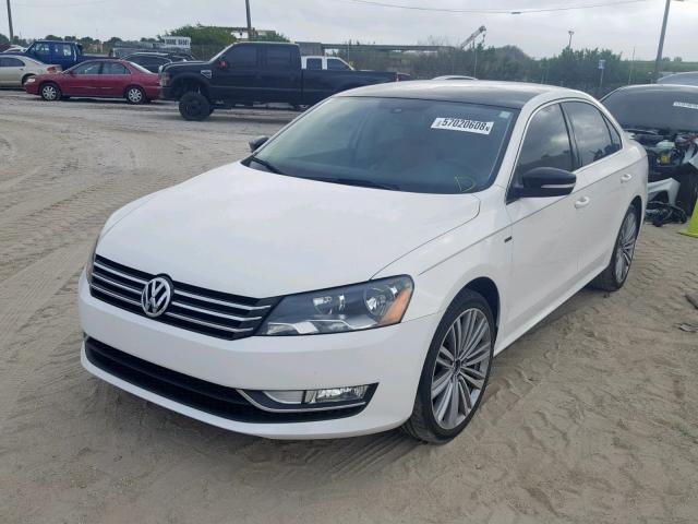 1VWBS7A38EC113959 - 2014 VOLKSWAGEN PASSAT SE WHITE photo 2