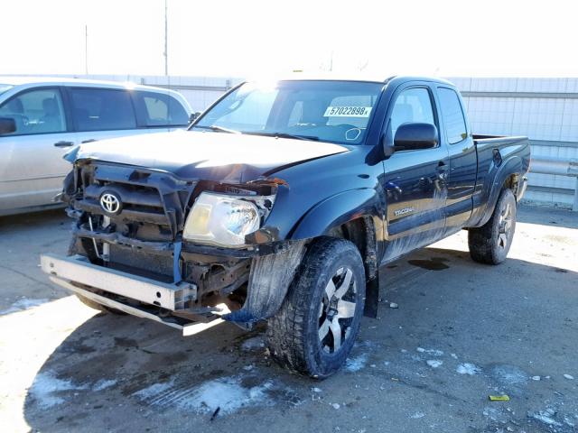 5TETX62N15Z055519 - 2005 TOYOTA TACOMA PRE BLACK photo 2