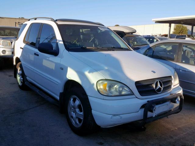 4JGAB54E6XA060866 - 1999 MERCEDES-BENZ ML 320 WHITE photo 1