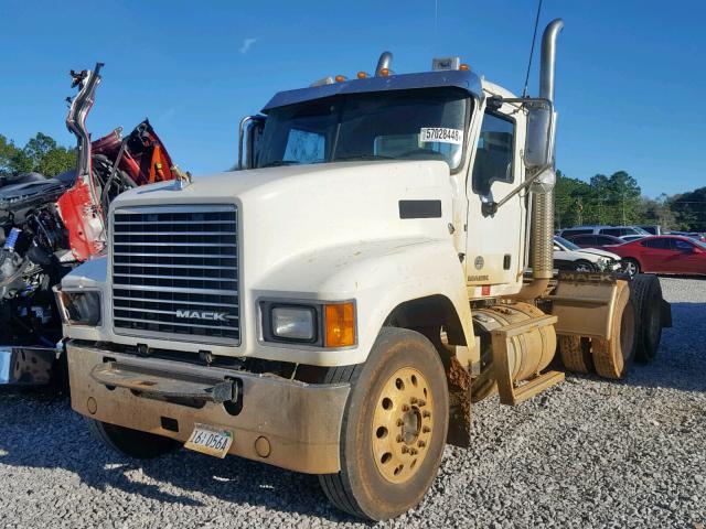 1M1AN07Y6GM024856 - 2016 MACK 600 CHU600 WHITE photo 2